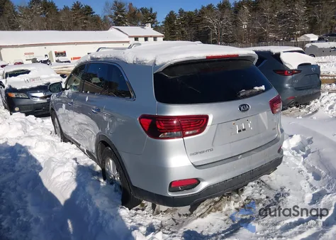 2019 Kia Sorento 2.4L Lx z USA, uszkodzony, nr VIN 5XYPGDA37KG447674